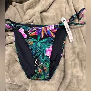 Victoria’s Secret swim